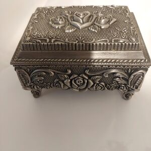 Antique Silver Plated‎ Jewelry Box Roses Floral Alloy Zinc Heavy Lined Velvet